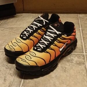 Men's Nike Air Max Plus TN Sneakers Size 12